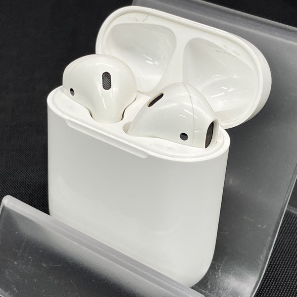 【中古】AirPods MMEF2JA【日本橋】
