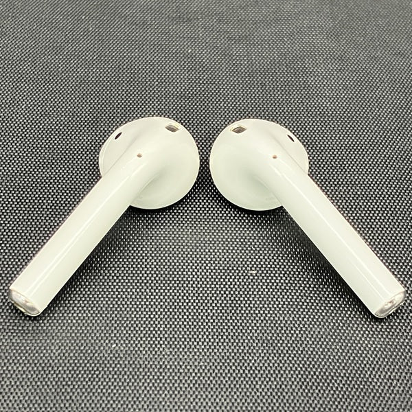 【中古】AirPods MMEF2JA【日本橋】