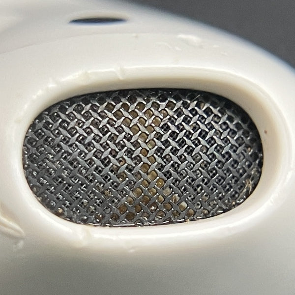 【中古】AirPods MMEF2JA【日本橋】