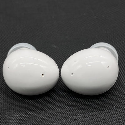 【中古】Galaxy Buds2 White 【SM-R177NZWAXJP】【秋葉原】