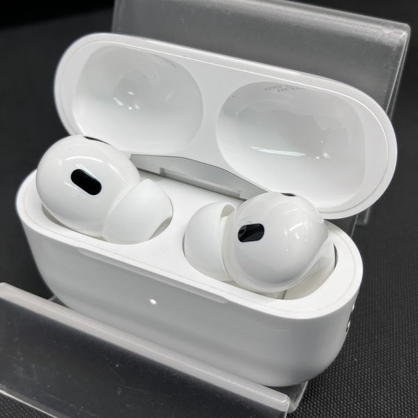 【中古】MagSafe充電ケース(USB-C)付きAirPods Pro(第2世代) MTJV3JA【秋葉原】