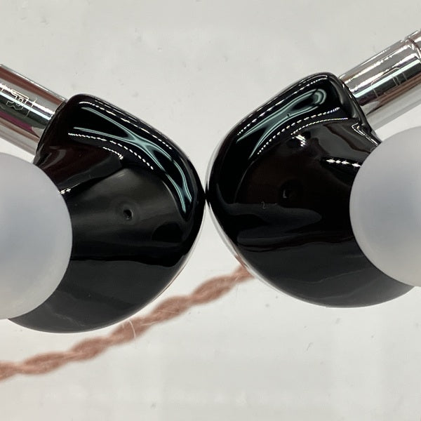 【中古】Z02 (Universal Fit)【秋葉原】