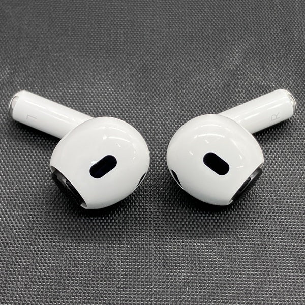 【中古】MagSafe充電ケース(USB-C)付きAirPods Pro(第2世代) MTJV3JA【秋葉原】