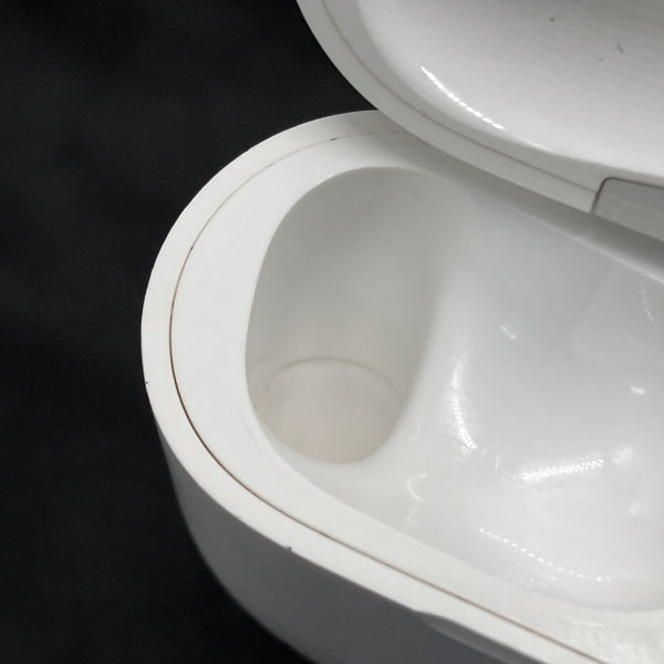 【中古】AirPods Pro (第2世代) MagSafe充電ケース(USB-C)【秋葉原】