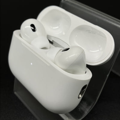 【中古】MagSafe充電ケース(USB-C)付きAirPods Pro(第2世代) MTJV3JA【秋葉原】