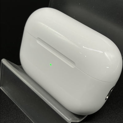 【中古】MagSafe充電ケース(USB-C)付きAirPods Pro(第2世代) MTJV3JA【秋葉原】