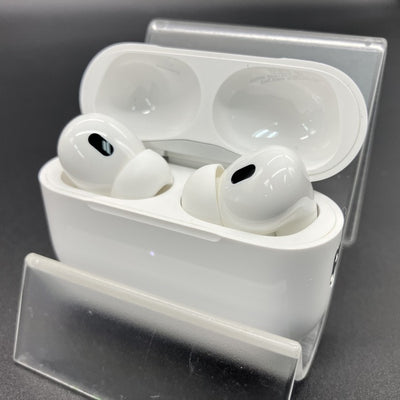 【中古】MagSafe充電ケース(USB-C)付きAirPods Pro(第2世代) MTJV3JA【秋葉原】