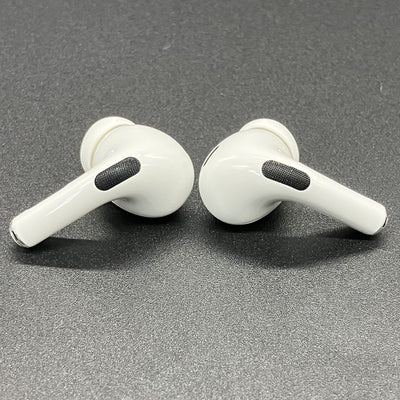 【中古】MagSafe充電ケース(USB-C)付きAirPods Pro(第2世代) MTJV3JA【秋葉原】
