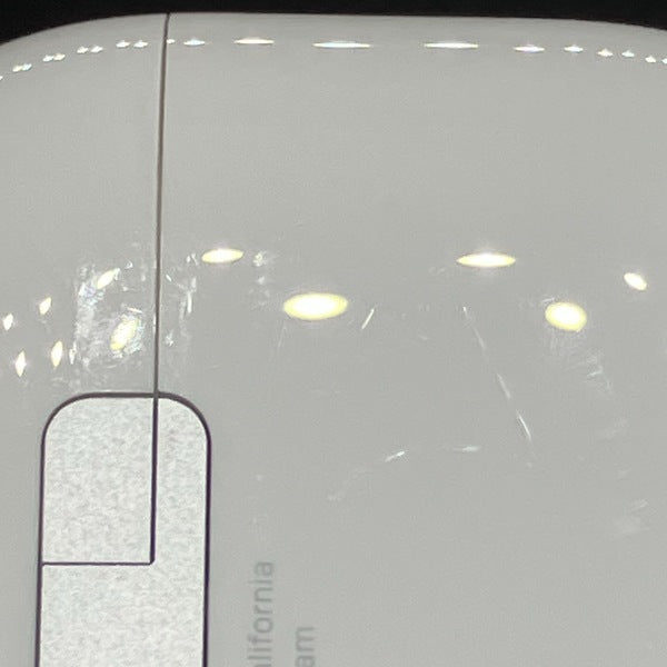 【中古】MagSafe充電ケース(USB-C)付きAirPods Pro(第2世代) MTJV3JA【秋葉原】