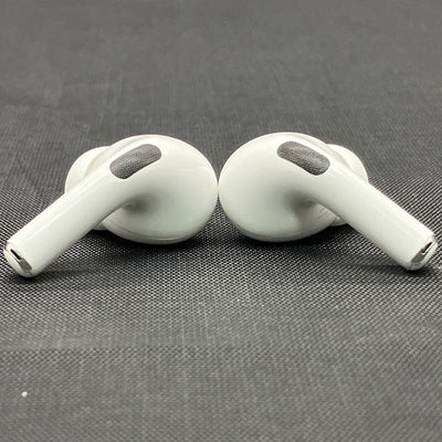 【中古】MagSafe充電ケース(USB-C)付きAirPods Pro(第2世代) MTJV3JA【秋葉原】