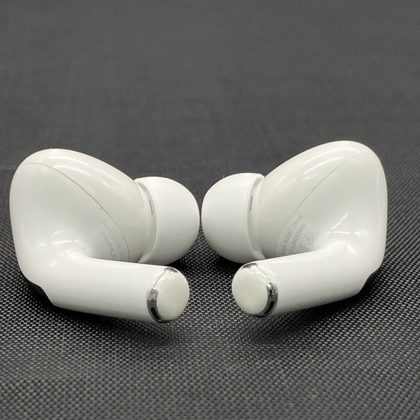 【中古】MagSafe充電ケース(USB-C)付きAirPods Pro(第2世代) MTJV3JA【秋葉原】