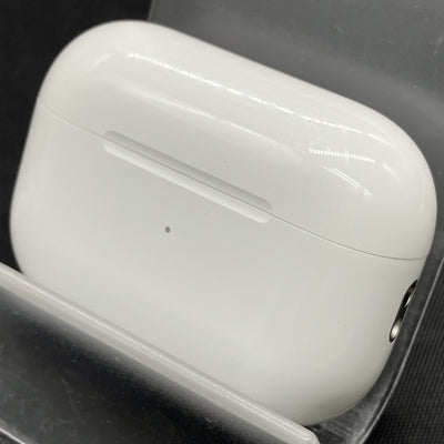 【中古】MagSafe充電ケース(USB-C)付きAirPods Pro(第2世代) MTJV3JA【秋葉原】
