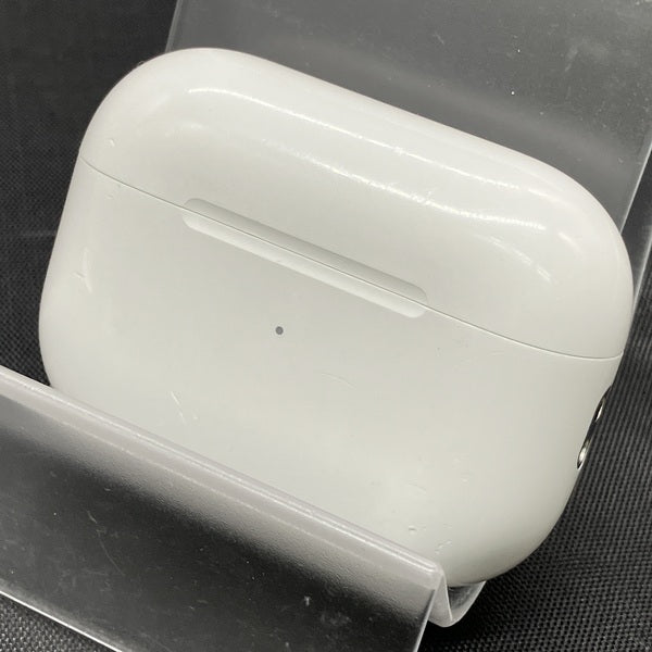 【中古】MagSafe充電ケース(USB-C)付きAirPods Pro(第2世代) MTJV3JA【秋葉原】
