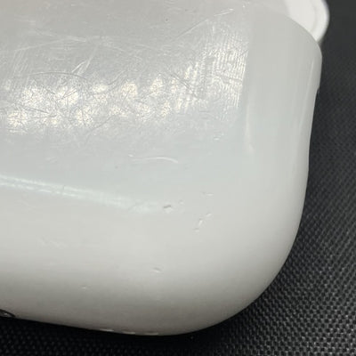 【中古】MagSafe充電ケース(USB-C)付きAirPods Pro(第2世代) MTJV3JA【秋葉原】