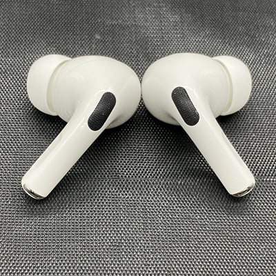 【中古】MagSafe充電ケース(USB-C)付きAirPods Pro(第2世代) MTJV3JA【秋葉原】