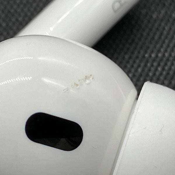 【中古】MagSafe充電ケース(USB-C)付きAirPods Pro(第2世代) MTJV3JA【秋葉原】