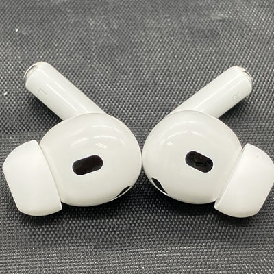 【中古】MagSafe充電ケース(USB-C)付きAirPods Pro(第2世代) MTJV3JA【秋葉原】