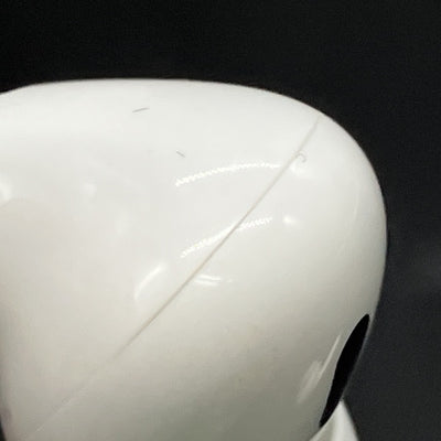 【中古】MagSafe充電ケース(USB-C)付きAirPods Pro(第2世代) MTJV3JA【秋葉原】