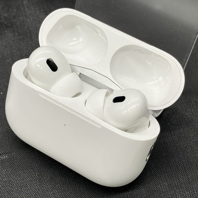 【中古】MagSafe充電ケース(USB-C)付きAirPods Pro(第2世代) MTJV3JA【秋葉原】