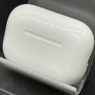 【中古】MagSafe充電ケース(USB-C)付きAirPods Pro(第2世代) MTJV3JA【秋葉原】