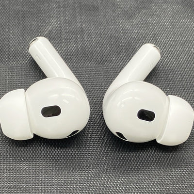 【中古】MagSafe充電ケース(USB-C)付きAirPods Pro(第2世代) MTJV3JA【秋葉原】