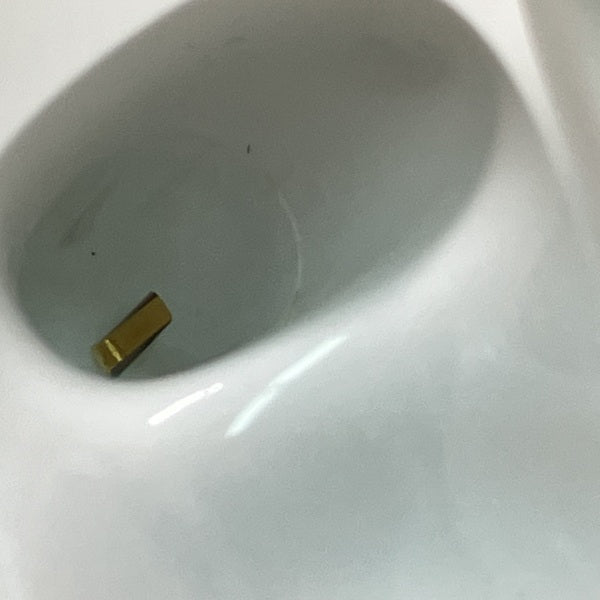 【中古】MagSafe充電ケース(USB-C)付きAirPods Pro(第2世代) MTJV3JA【秋葉原】
