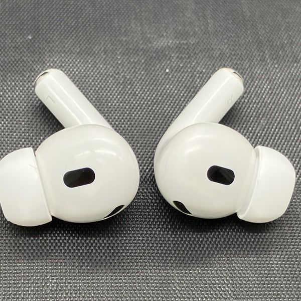 【中古】MagSafe充電ケース(USB-C)付きAirPods Pro(第2世代) MTJV3JA【秋葉原】