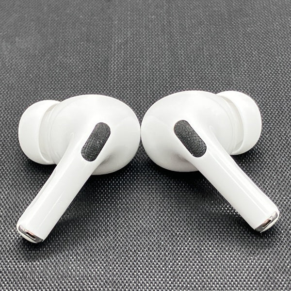【中古】MagSafe充電ケース(USB-C)付きAirPods Pro(第2世代) MTJV3JA【秋葉原】