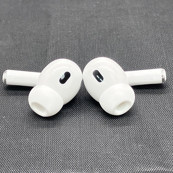 Apple 【中古】MagSafe充電ケース(USB-C)付きAirPods Pro(第2世代