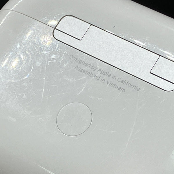 Apple 【中古】MagSafe充電ケース(USB-C)付きAirPods Pro(第2世代