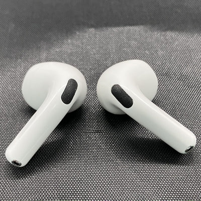 【中古】AirPods 4 MXP93J/A（アクティブノイズキャンセリング搭載）【秋葉原】