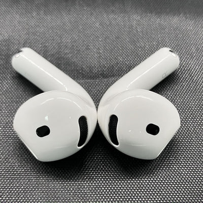 【中古】AirPods 4 MXP93J/A（アクティブノイズキャンセリング搭載）【秋葉原】