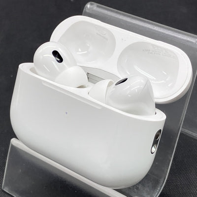 【中古】MagSafe充電ケース(USB-C)付きAirPods Pro(第2世代) MTJV3JA【秋葉原】