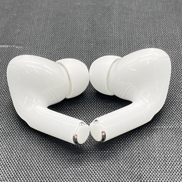 Apple 【中古】MagSafe充電ケース(USB-C)付きAirPods Pro(第2