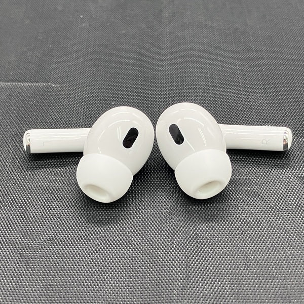 【中古】MagSafe充電ケース(USB-C)付きAirPods Pro(第2世代) MTJV3JA【秋葉原】