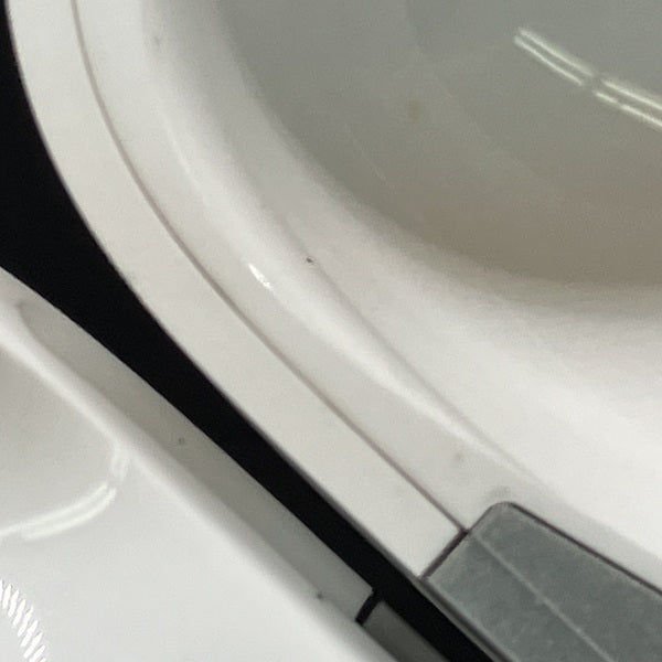 【中古】AirPods Pro (第2世代) MQD83J/A【秋葉原】