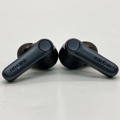 【中古】Air Pro 4 - Black【秋葉原】