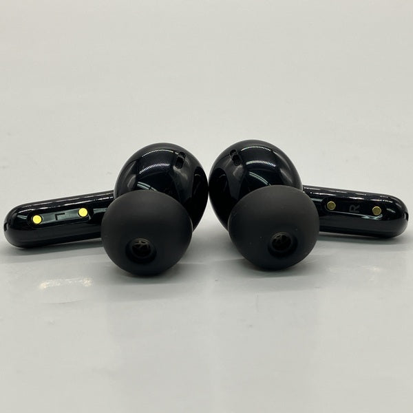 【中古】Air Pro 4 - Black【秋葉原】