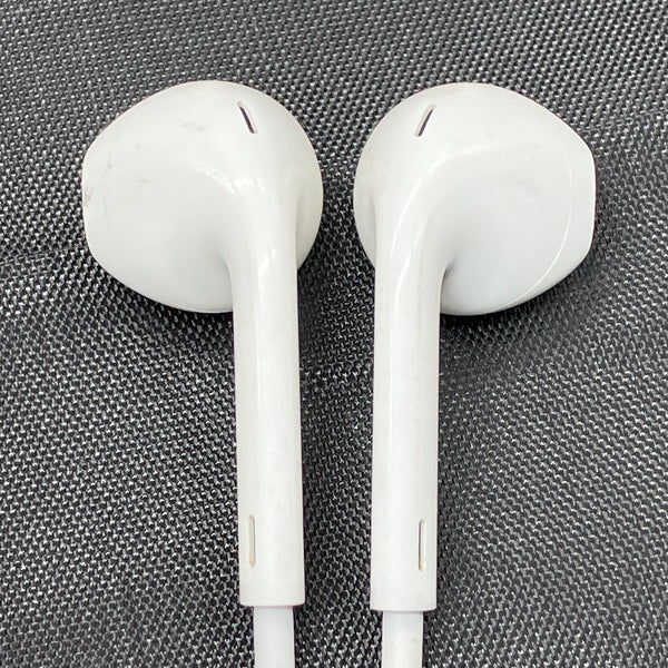 【中古】EarPods with Lightning Connector【仙台】