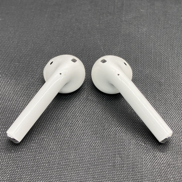 【中古】AirPods MMEF2JA【秋葉原】
