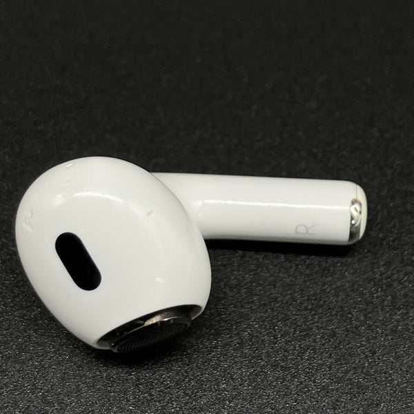 【中古】AirPods Pro (R側) (第2世代)(Lightning)【秋葉原】