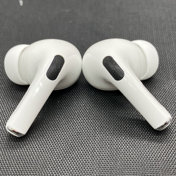 【中古】MagSafe充電ケース(USB-C)付きAirPods Pro(第2世代) MTJV3JA【秋葉原】