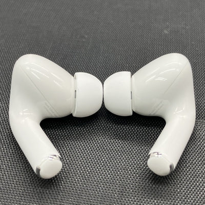 【中古】MagSafe充電ケース(USB-C)付きAirPods Pro(第2世代) MTJV3JA【秋葉原】