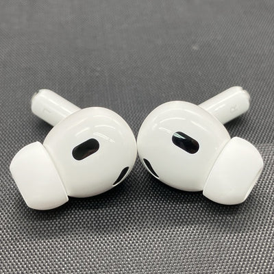 【中古】MagSafe充電ケース(USB-C)付きAirPods Pro(第2世代) MTJV3JA【秋葉原】