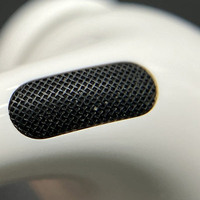 【中古】MagSafe充電ケース(USB-C)付きAirPods Pro(第2世代) MTJV3JA【秋葉原】