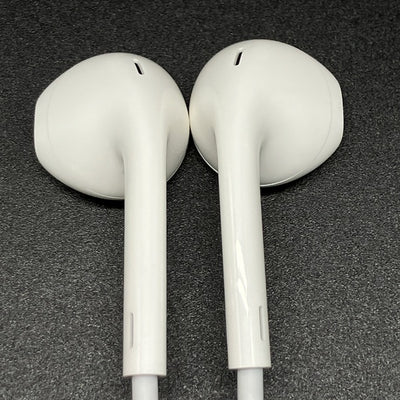 【中古】EarPods with Lightning Connector【秋葉原】