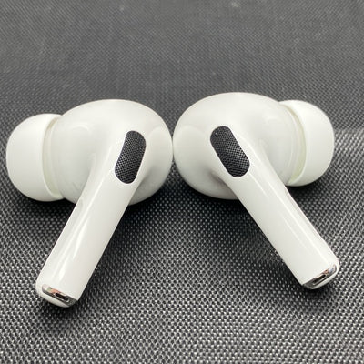 【中古】MagSafe充電ケース(USB-C)付きAirPods Pro(第2世代) MTJV3JA【秋葉原】
