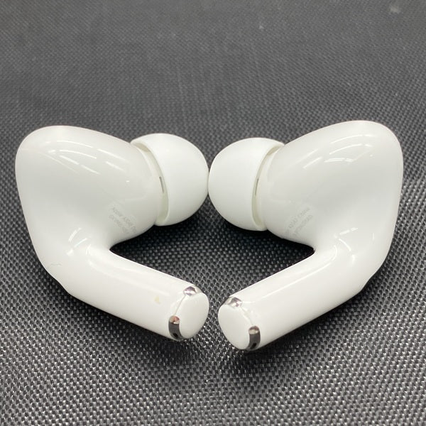 【中古】MagSafe充電ケース(USB-C)付きAirPods Pro(第2世代) MTJV3JA【秋葉原】