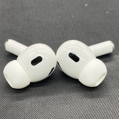 【中古】MagSafe充電ケース(USB-C)付きAirPods Pro(第2世代) MTJV3JA【秋葉原】