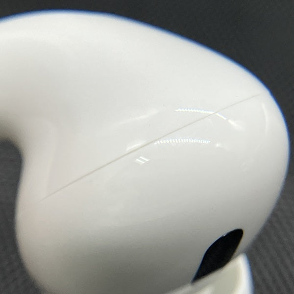 【中古】MagSafe充電ケース(USB-C)付きAirPods Pro(第2世代) MTJV3JA【秋葉原】